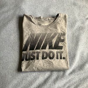 Nike dri fit tee shirt